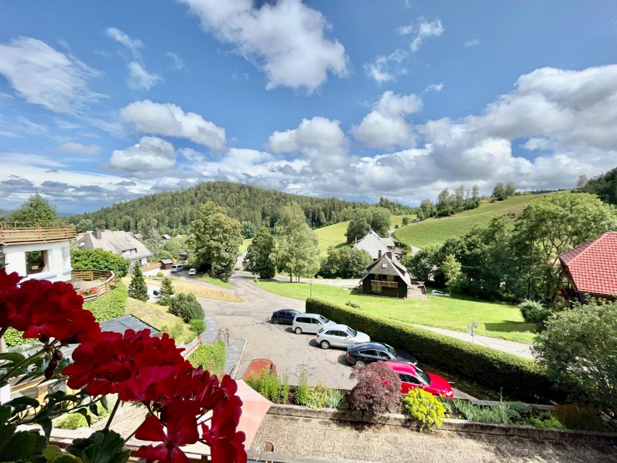 Hotel Sonnenberg Hinterzarten Exterior foto